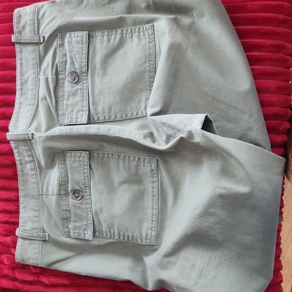 Gap Army Green US 8 R - Picture 3 of 9